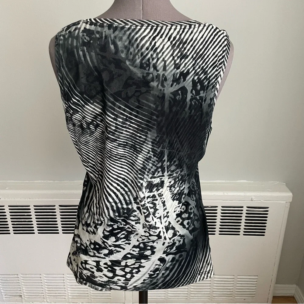 Lynn Richie Silver tank top and matching cardigan set - Picture 5 of 11